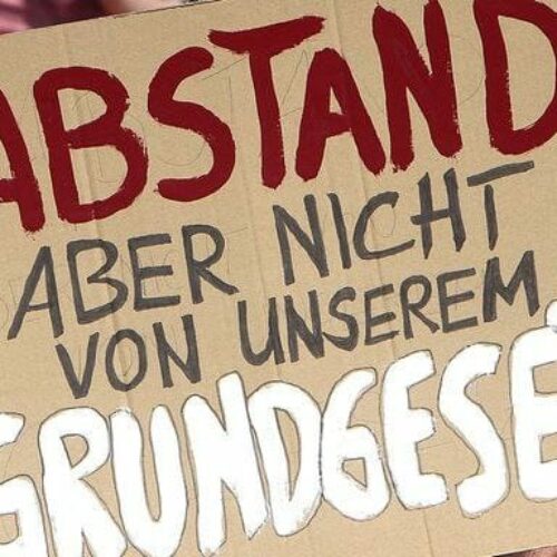 Montagsdemo in Greifswald, 14.12. – „Mein Körper – meine Wahl.“