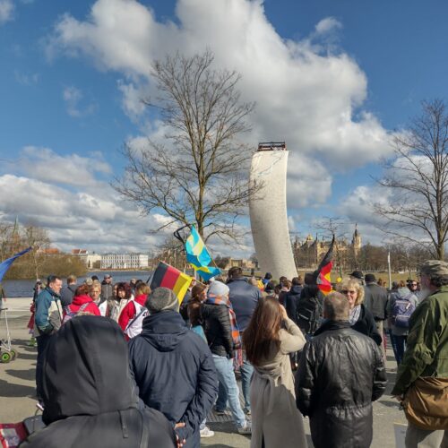 Protestaktion „Fliegender Otto“ endet in Schwerin
